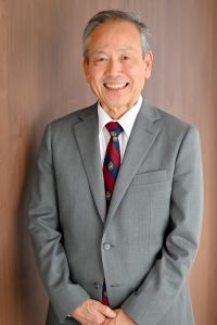 弁護士　村上誠